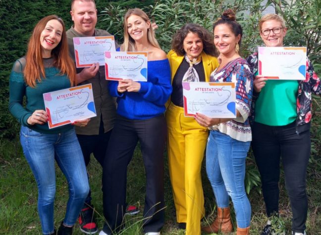 Stagiaires ViEtRis® avec leur attestation
